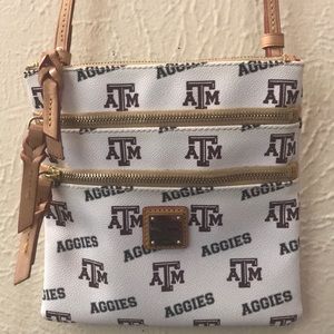 Agigies Dooney and Bourke white crossbody bag
